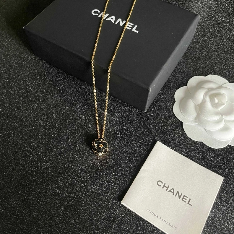 Comfortable Chxnxl Necklaces 284947