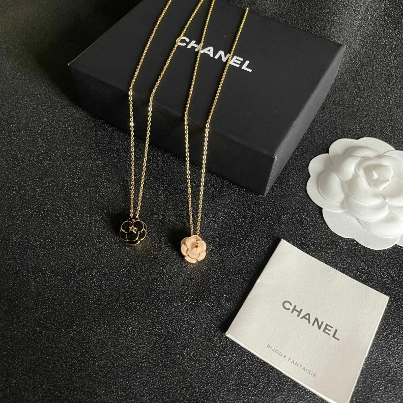 Comfortable Chxnxl Necklaces 284947