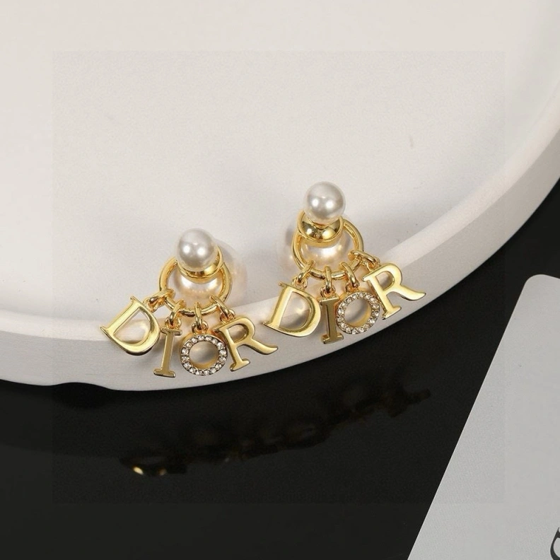 Christian Dxxr Earrings Fashionable 293884