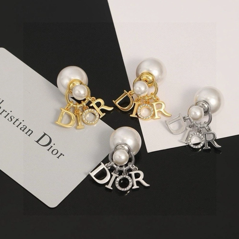 Christian Dxxr Earrings Fashionable 293884