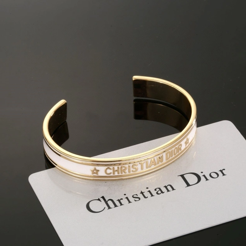 Christian Dxxr Bracelets Stylish 294018