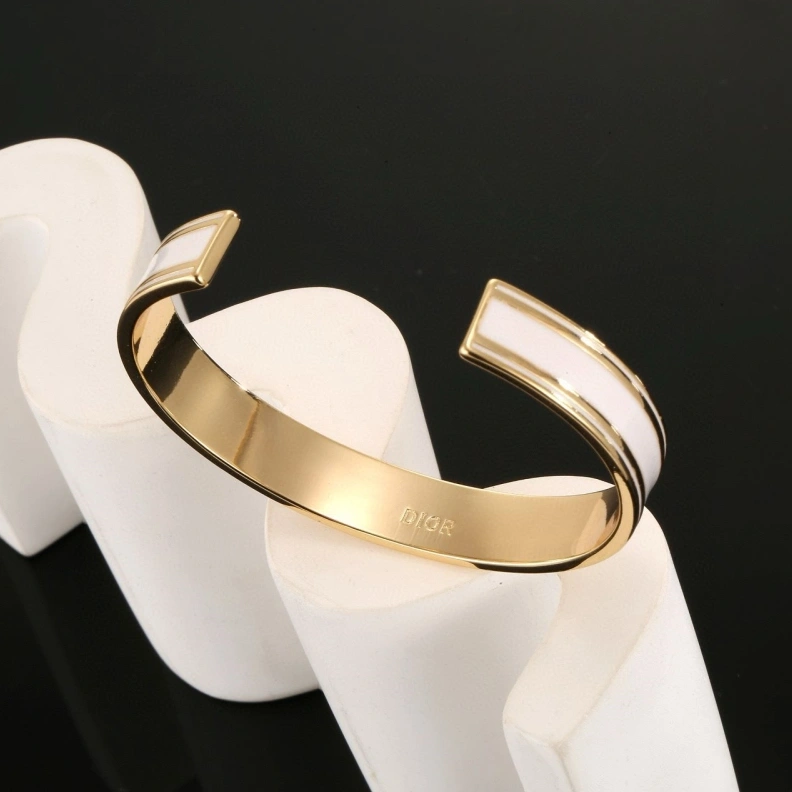 Christian Dxxr Bracelets Stylish 294018