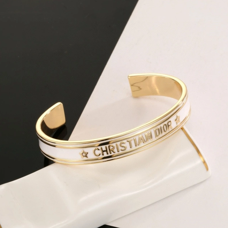 Christian Dxxr Bracelets Stylish 294018