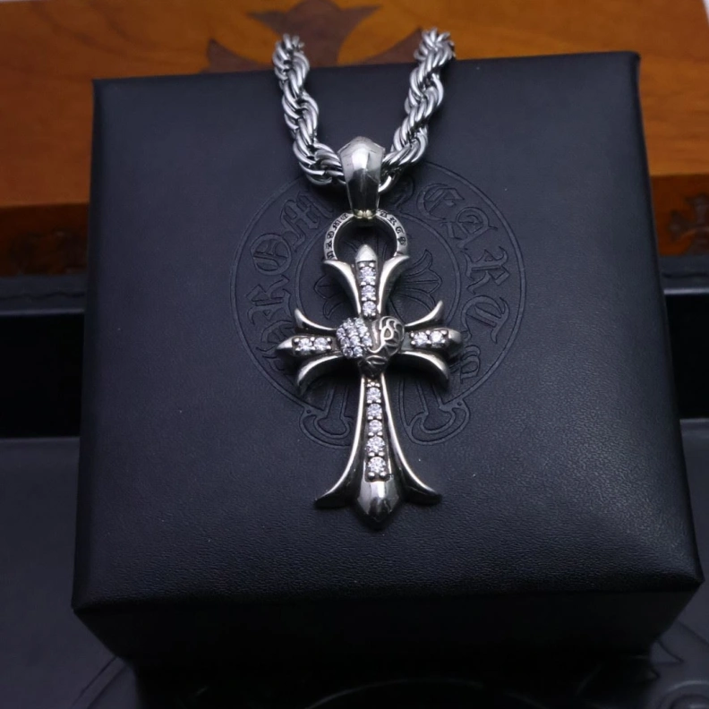 Durable Chrxmx Hxxrts Necklaces 296016
