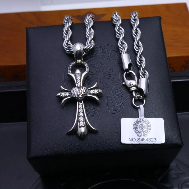 Durable Chrxmx Hxxrts Necklaces 296016