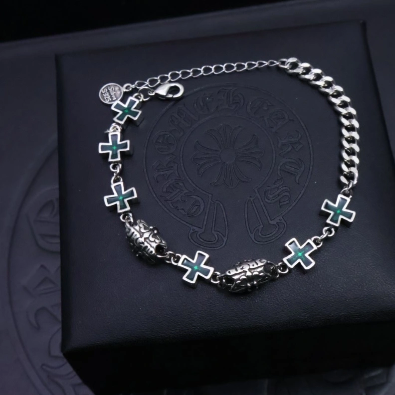Sleek Chrxmx Hxxrts Necklaces 296011