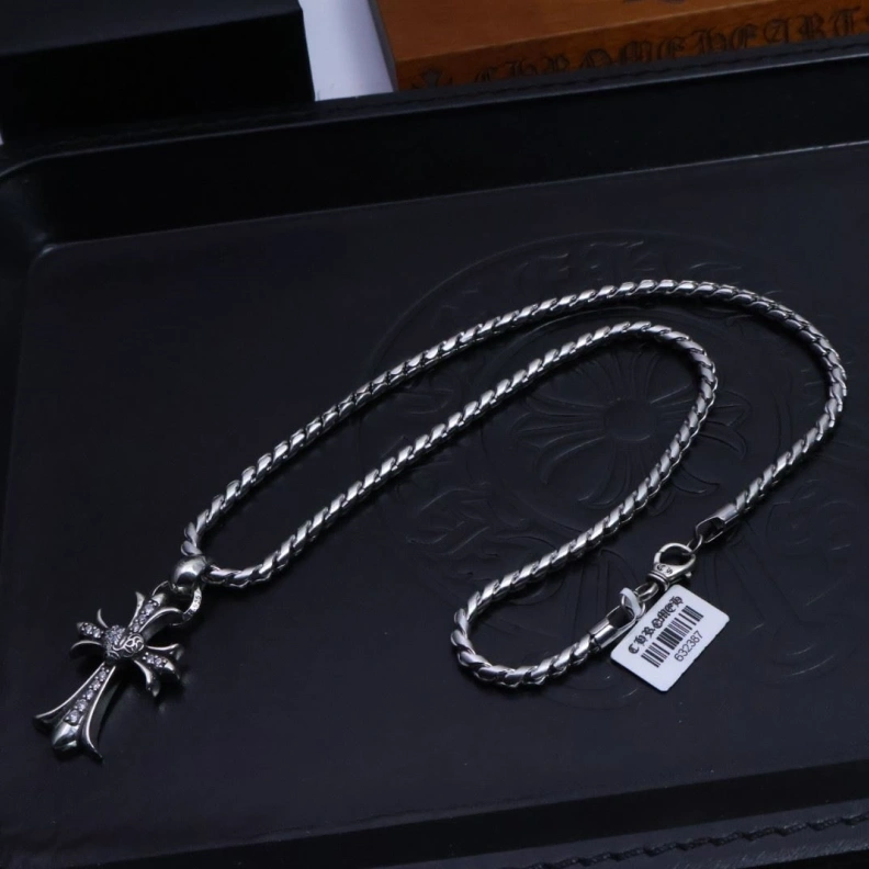Comfortable Chrxmx Hxxrts Necklaces 296000
