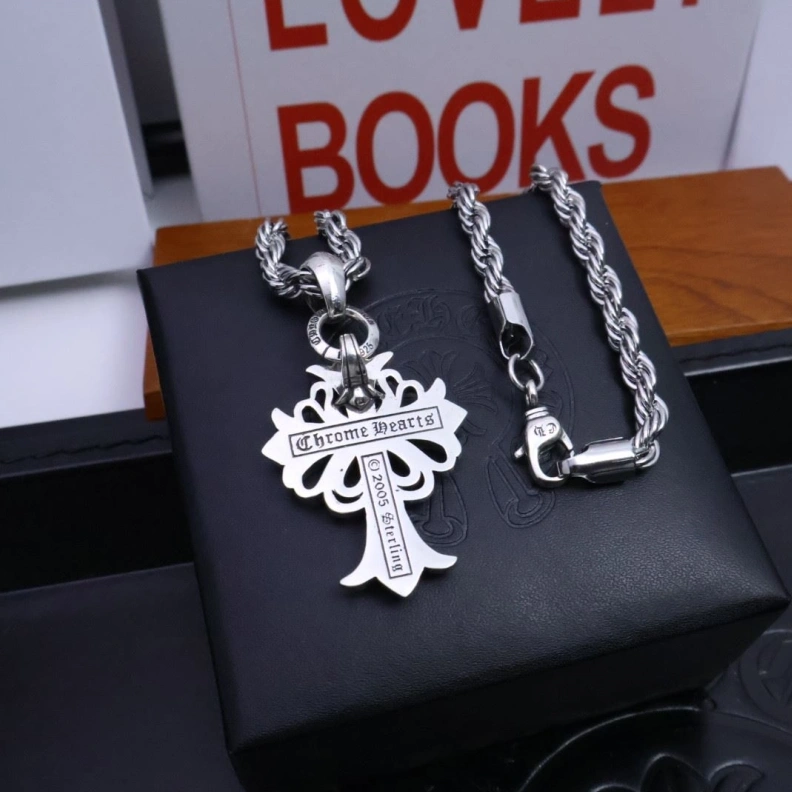 ModernLook Chrxmx Hxxrts Necklaces 296001