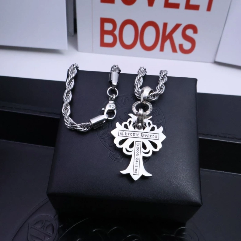 Durable Chrxmx Hxxrts Necklaces 295998