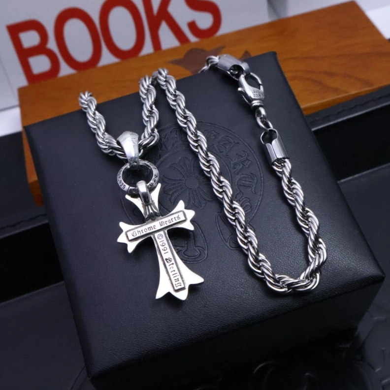 Unique Chrxmx Hxxrts Necklaces 295992