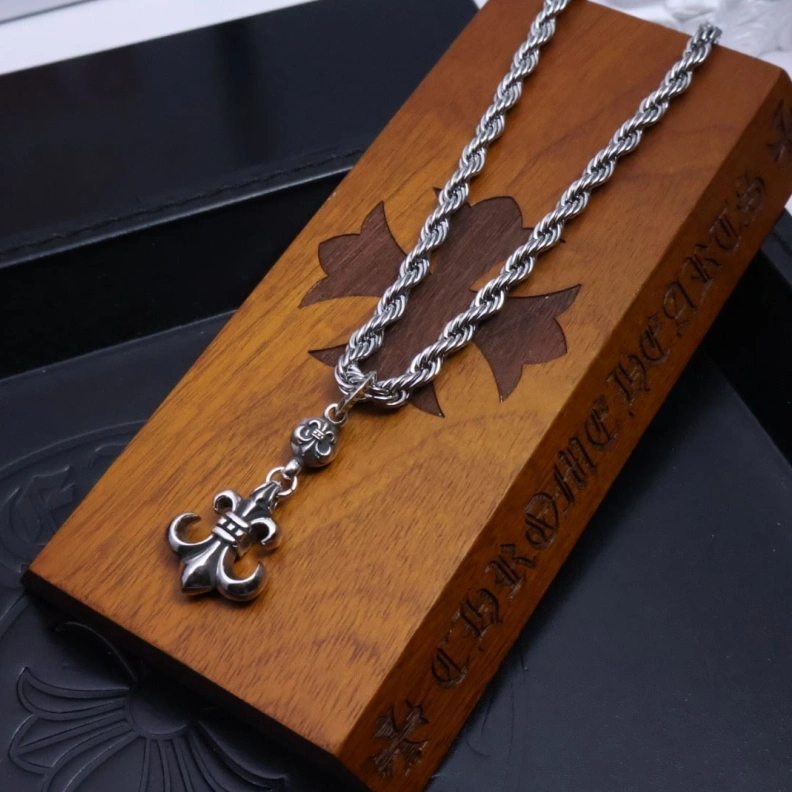Chrxmx Hxxrts Necklaces Comfortable 295987