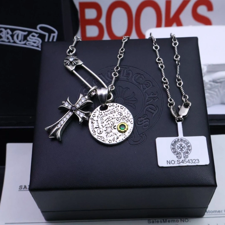 EyeCatching Chrxmx Hxxrts Brooches 296266