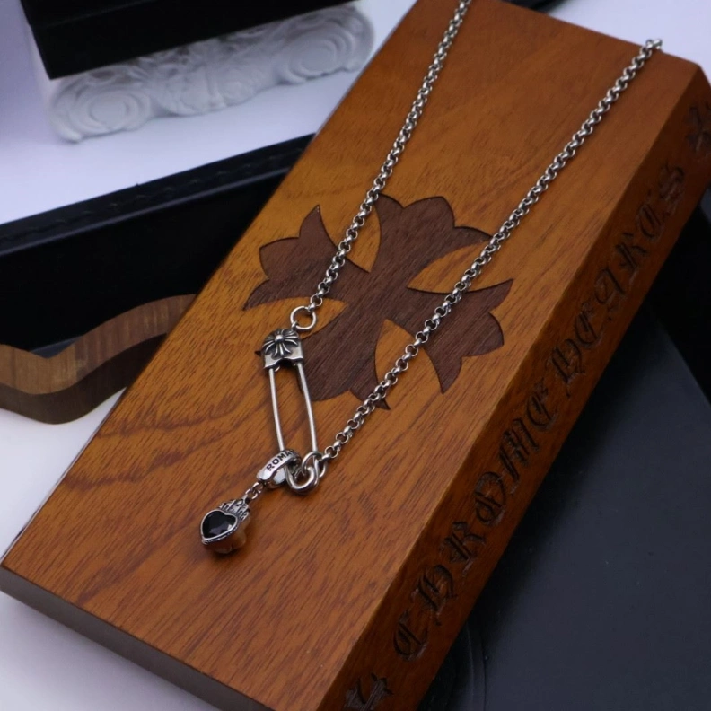 Chrxmx Hxxrts Necklaces Durable 295983