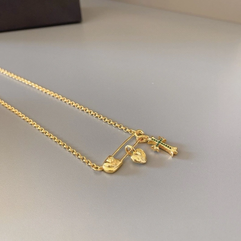 Practical Chrxmx Hxxrts Necklaces 295976