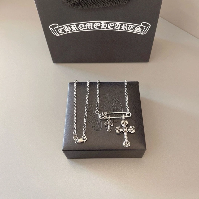Chrxmx Hxxrts Necklaces Lightweight 295981
