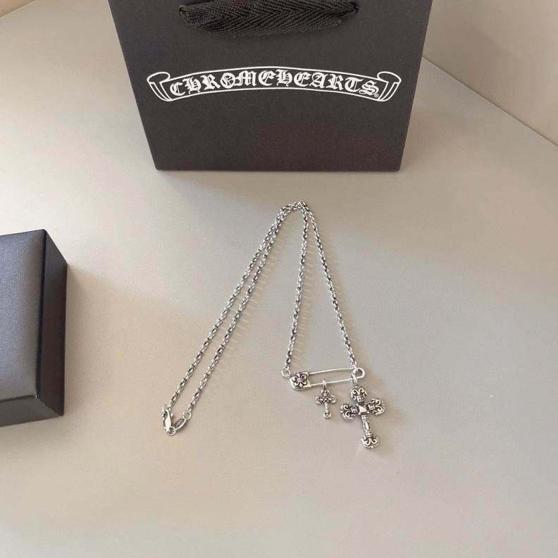 Chrxmx Hxxrts Necklaces Lightweight 295981
