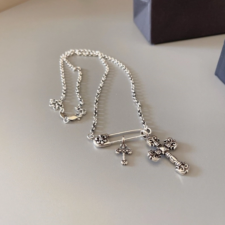 Chrxmx Hxxrts Necklaces Lightweight 295981