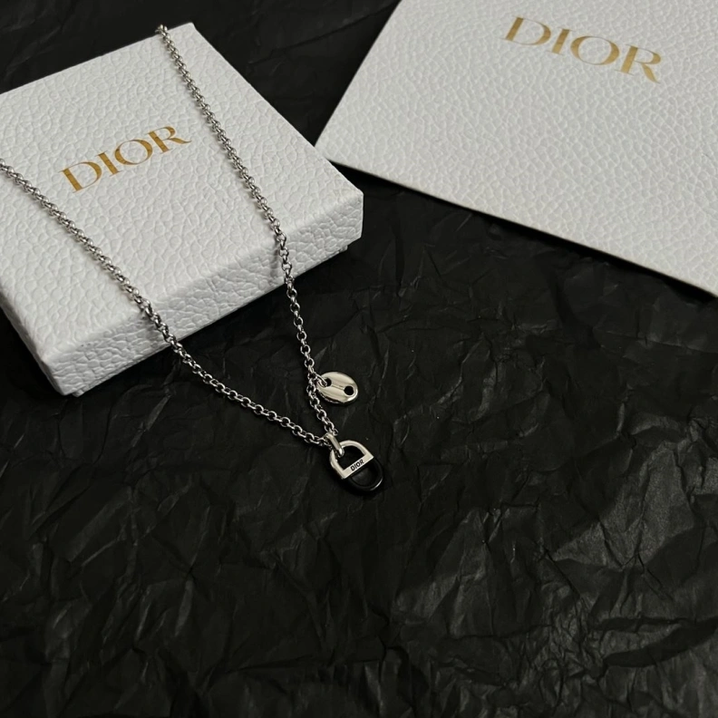 Christian Dxxr Necklaces Comfortable 293737