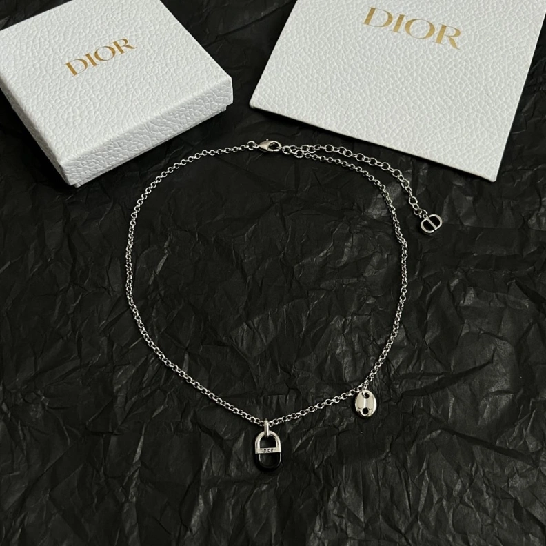Christian Dxxr Necklaces Comfortable 293737