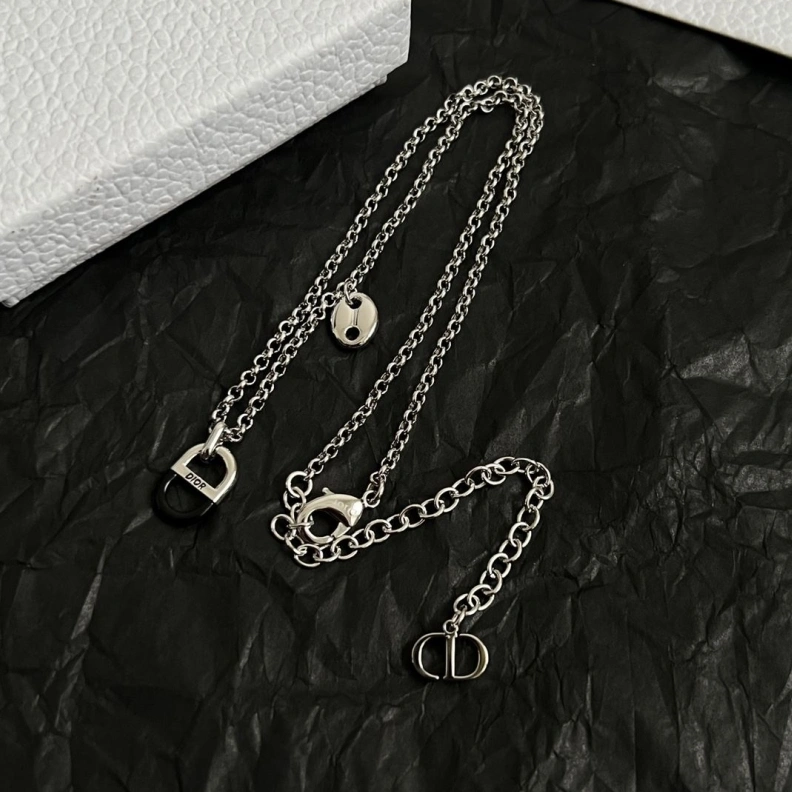Christian Dxxr Necklaces Comfortable 293737