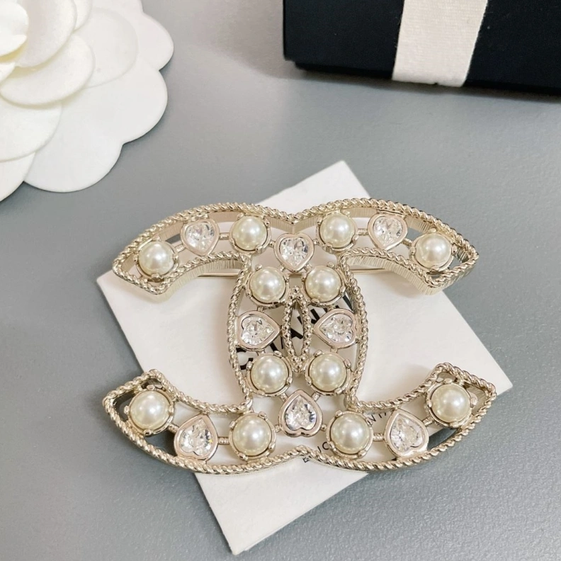 SportInspired Chxnxl Brooches 284630