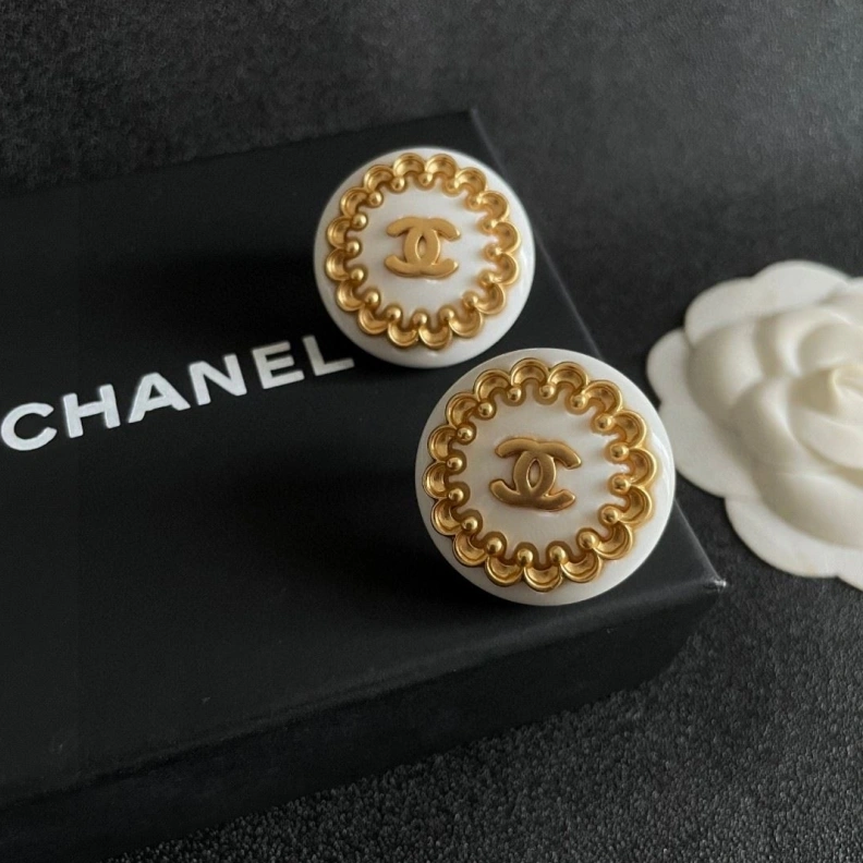 Sleek Chxnxl Earrings 284280