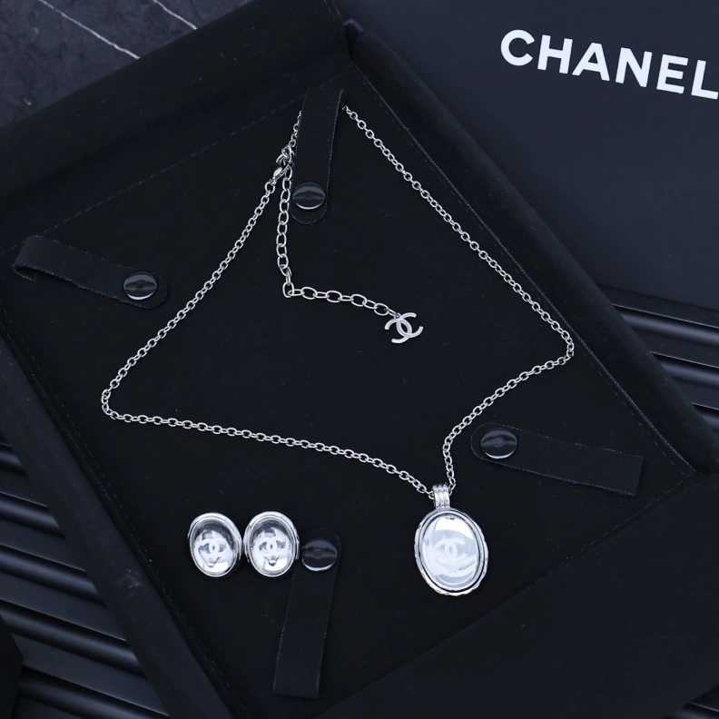 Chxnxl Necklaces Sleek 284935