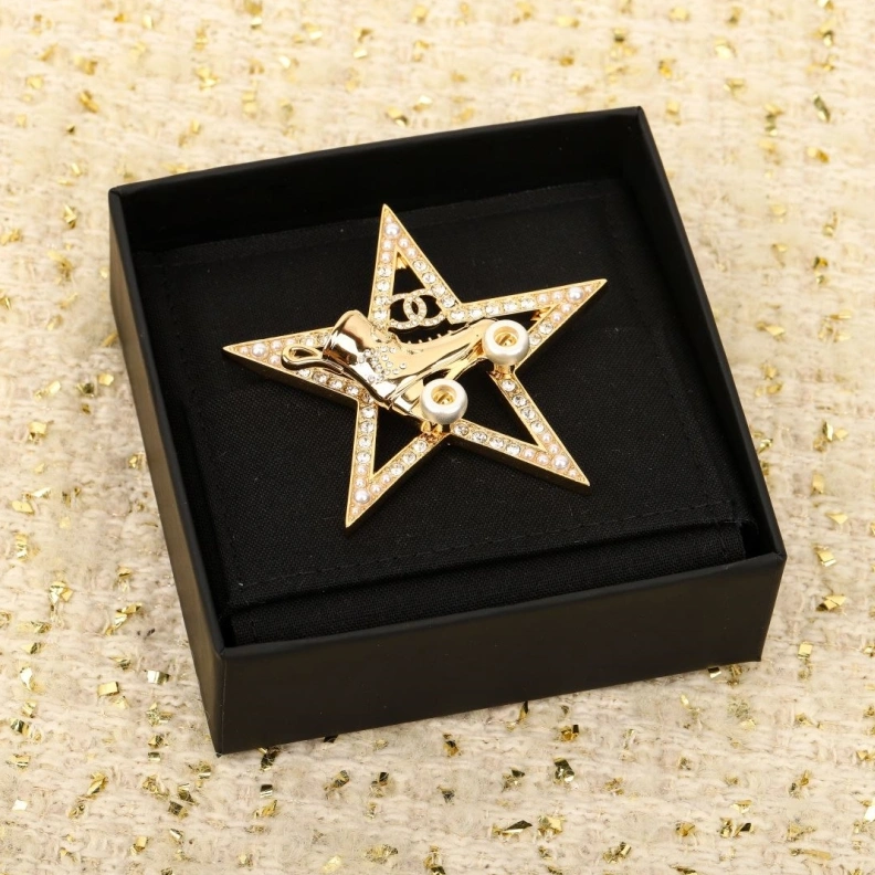 Timeless Chxnxl Brooches 284634