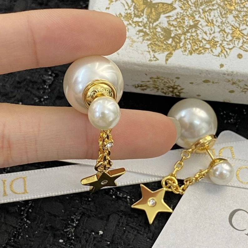 Christian Dxxr Earrings Modern 294545