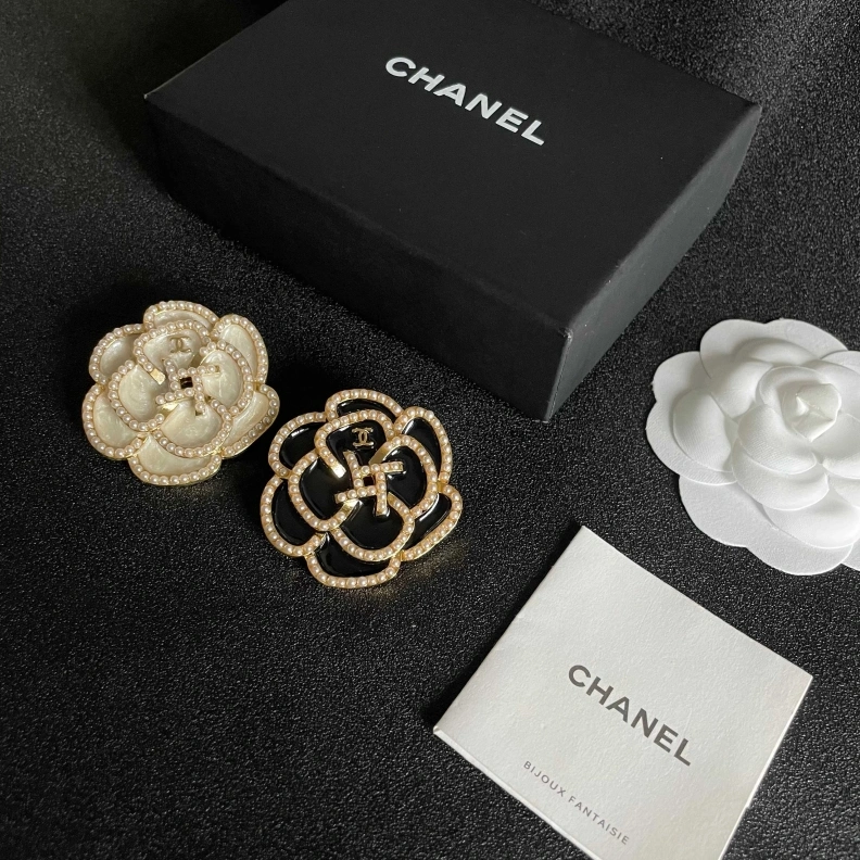 Trendy Chxnxl Brooches 284632