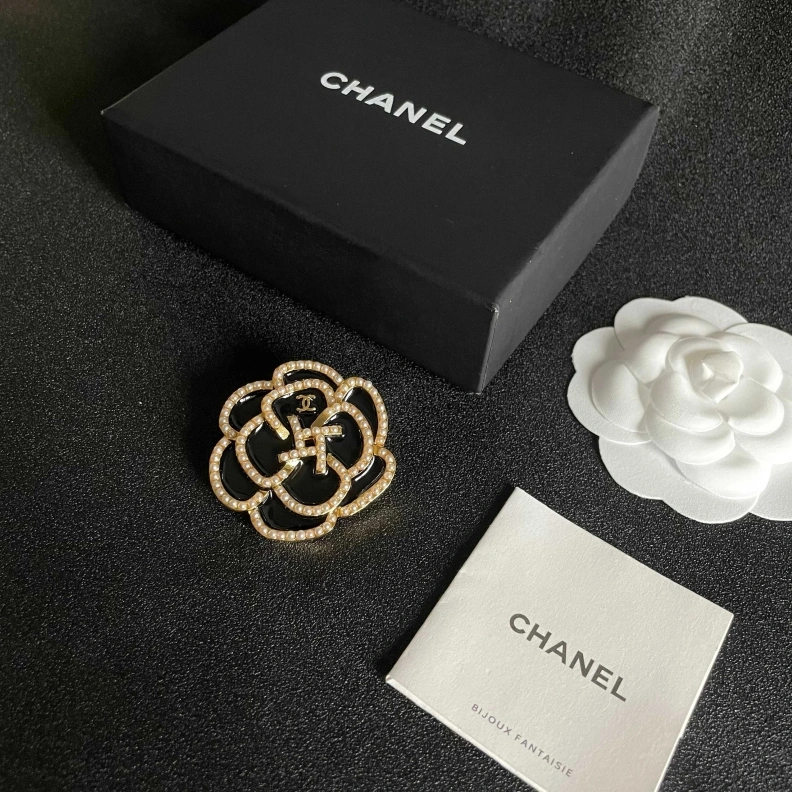 Trendy Chxnxl Brooches 284632