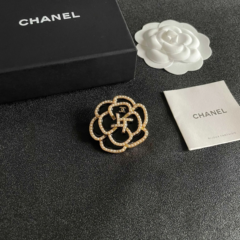 Trendy Chxnxl Brooches 284632