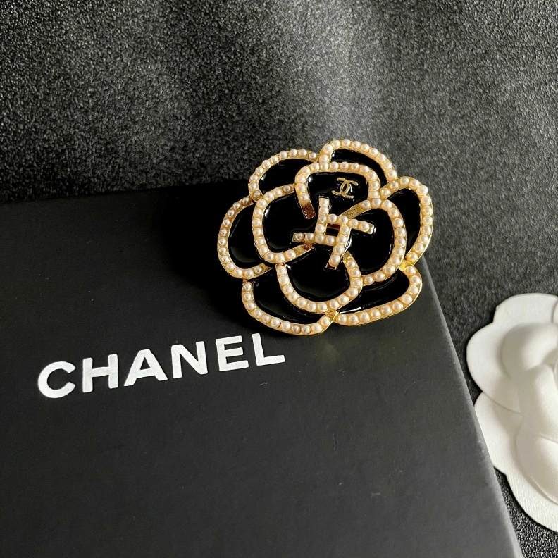 Trendy Chxnxl Brooches 284632