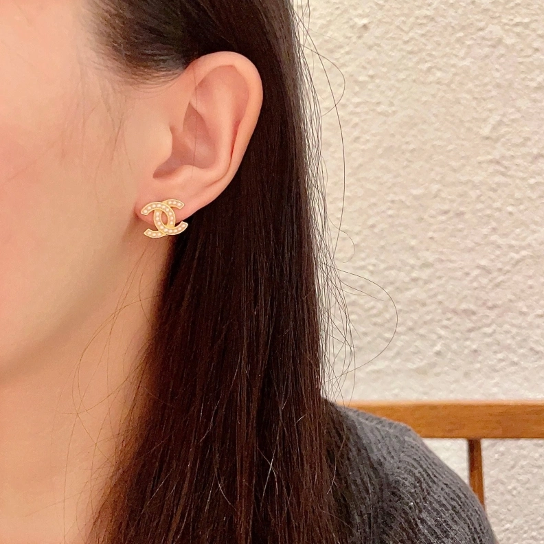 Comfortable Chxnxl Earrings 284273