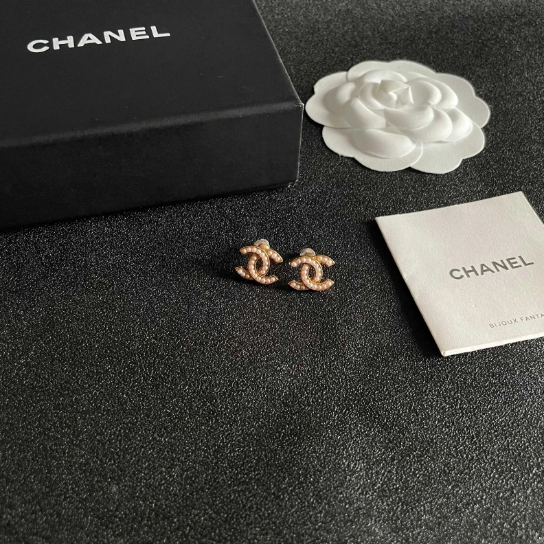 Comfortable Chxnxl Earrings 284273