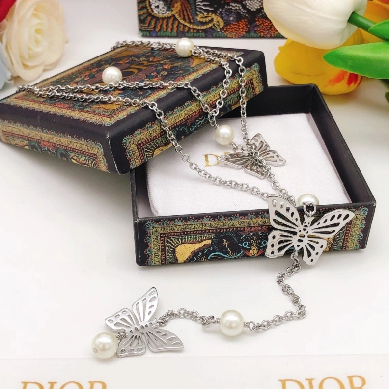 Christian Dxxr Necklaces Practical 293732