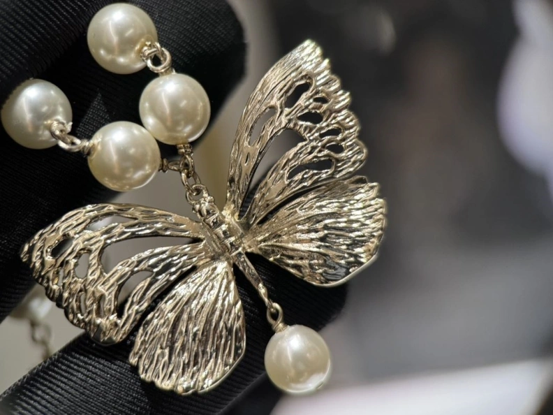 Sophisticated Christian Dxxr Necklaces 293733