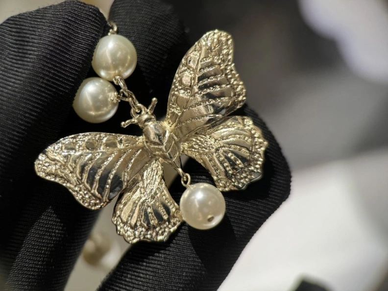 Sophisticated Christian Dxxr Necklaces 293733