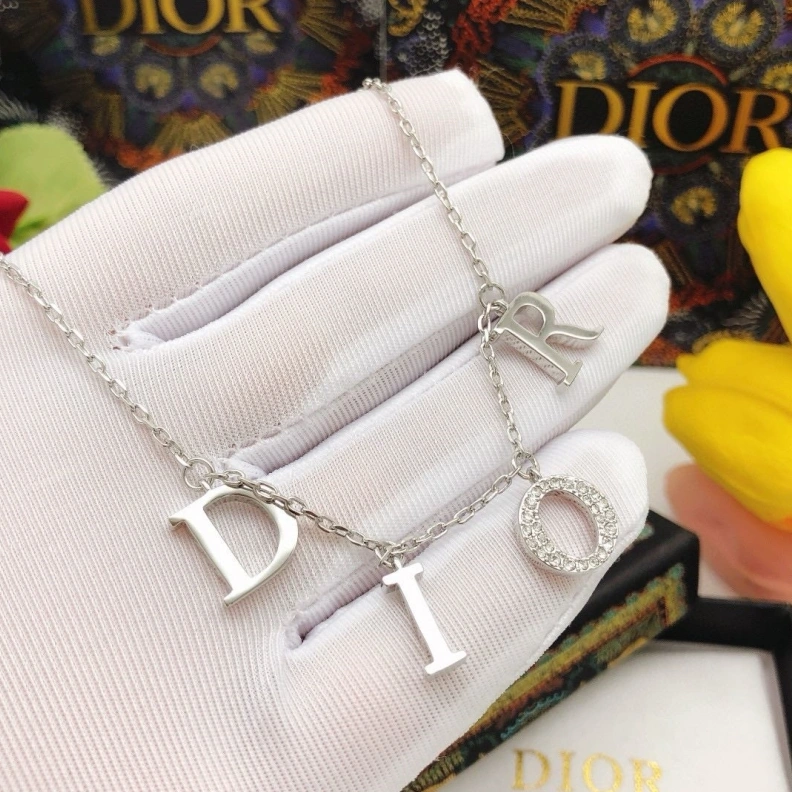 Christian Dxxr Necklaces Classic 293734