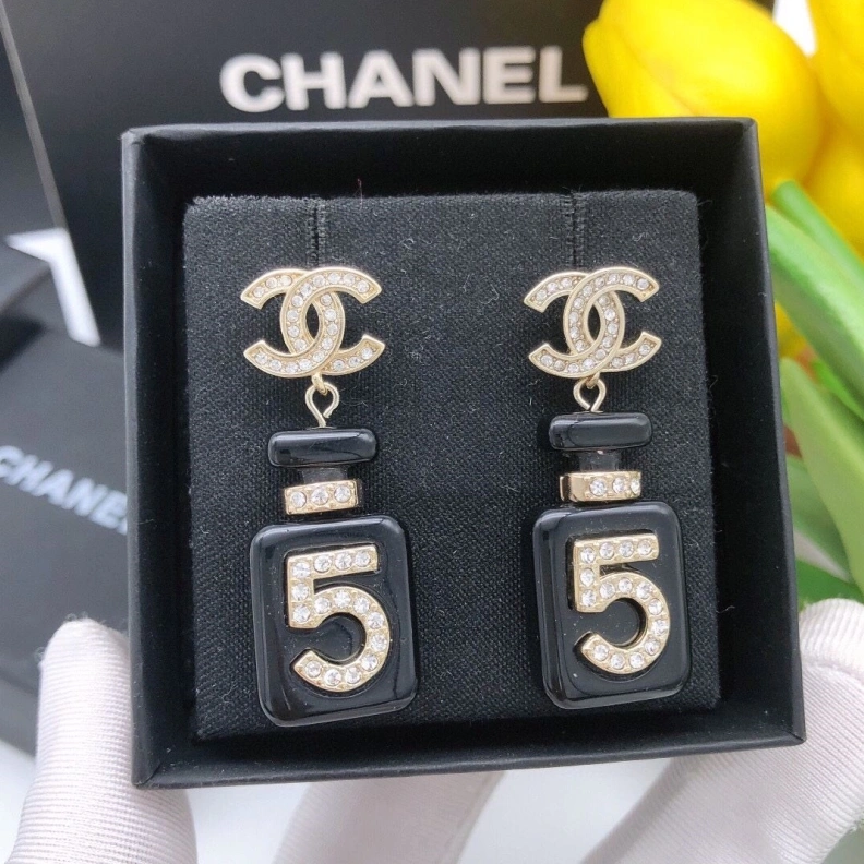 Chxnxl Earrings WellDesigned 284264