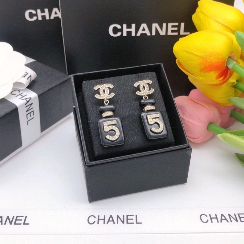 Chxnxl Earrings WellDesigned 284264