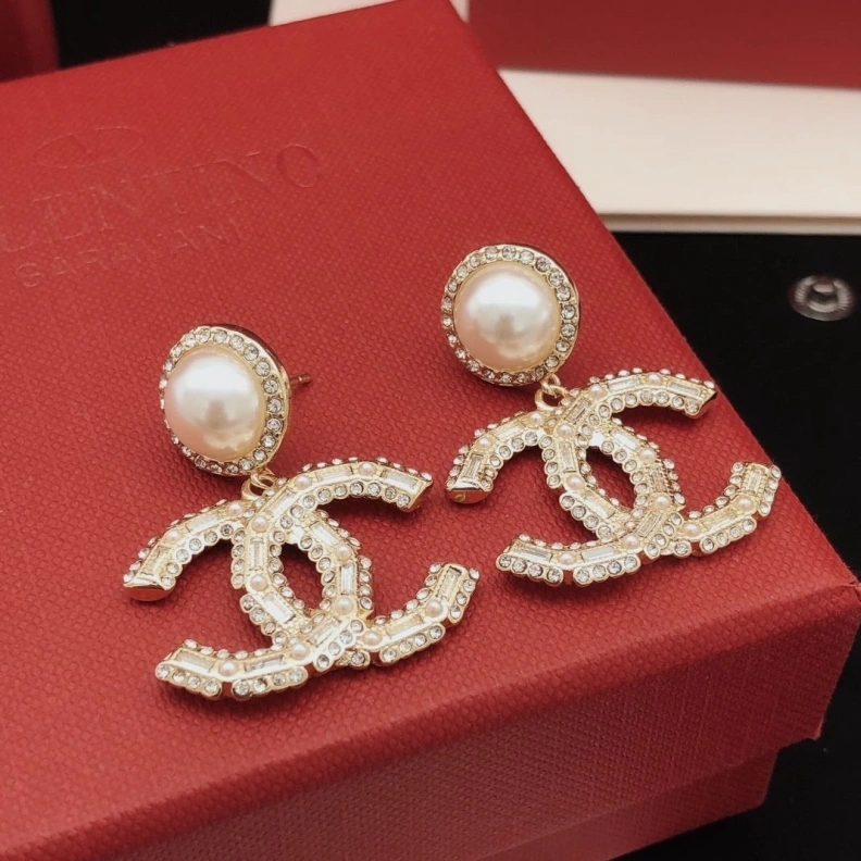 Vibrant Chxnxl Earrings 284261