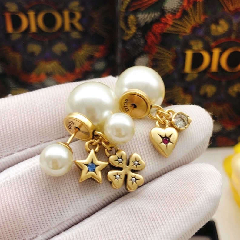 Classic Christian Dxxr Earrings 293878