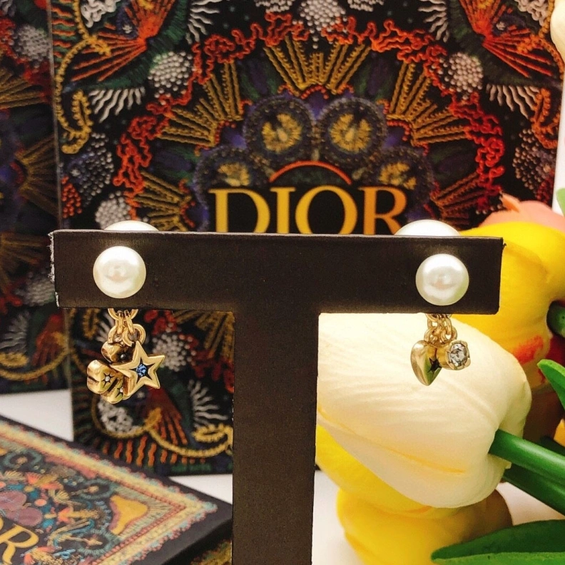 Classic Christian Dxxr Earrings 293878