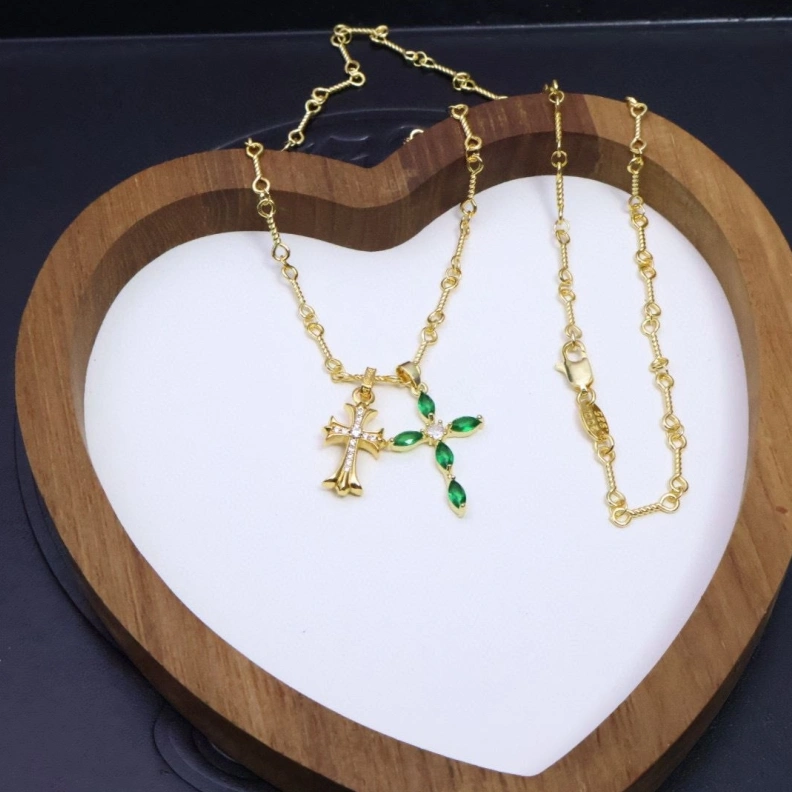 Chrxmx Hxxrts Necklaces Breathable 295973