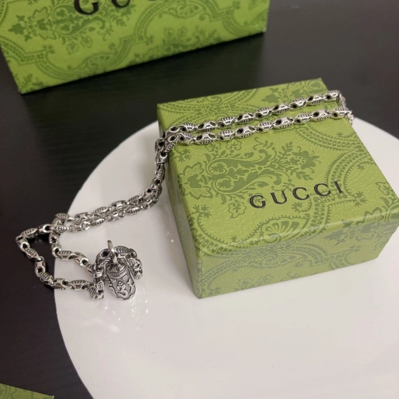 Elegant Gxccx Necklaces 302031