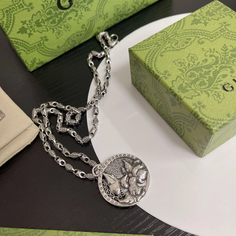 Gxccx Necklaces EyeCatching 302024