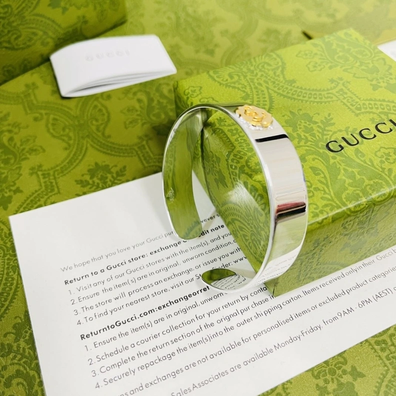 Fashionable Gxccx Bracelets 302305