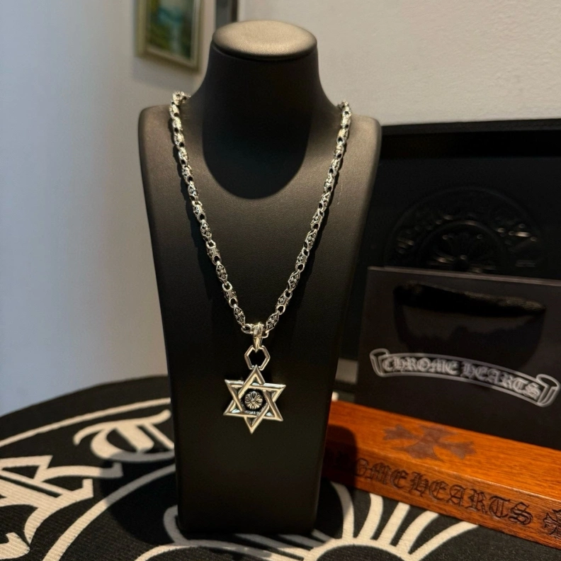 HighQuality Chrxmx Hxxrts Necklaces 295977