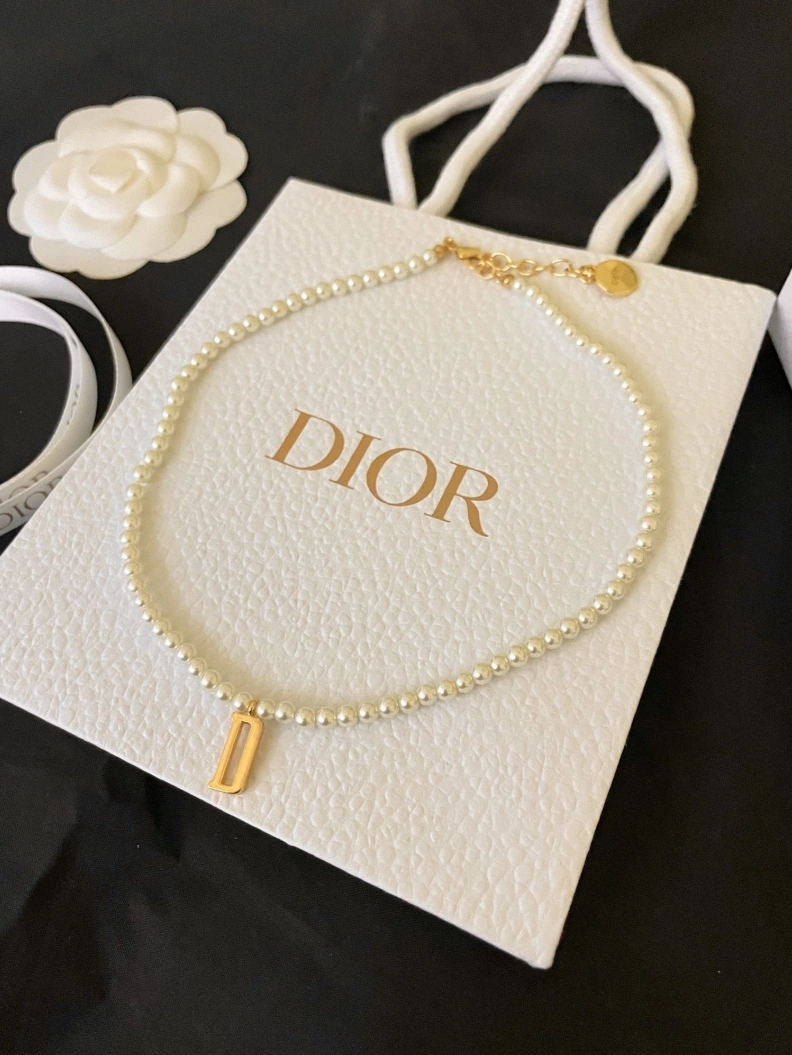 Christian Dxxr Necklaces Minimalist 293730
